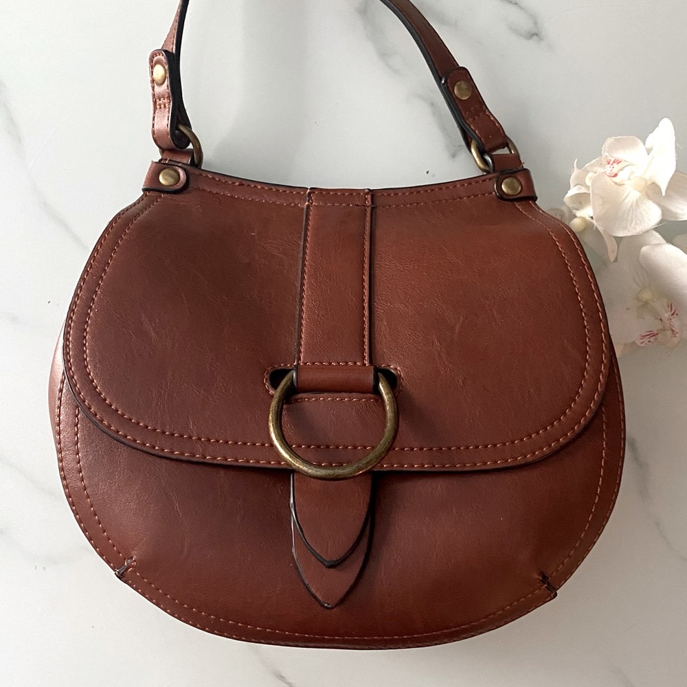 Simply Noelle Brown Leather Saddle Bag with Brass Ring